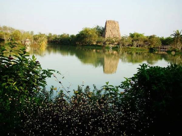 Với không gian rộng rãi thoáng mát, nơi đây rất thích hợp cho các bạn trẻ đi cắm trại picnic và chụp hình ngoại cảnh.Ảnh: Phong Cách Việt Travel