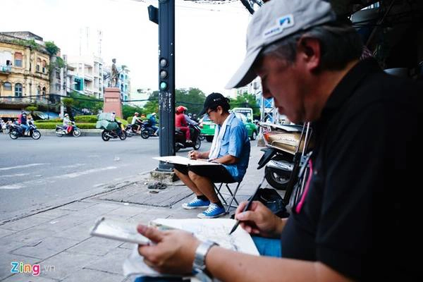 Urban Sketch là khái niệm ký hoạ đô thị đã được phổ biến ở các nước trên thế giới. Đây là hình thức ghi vẽ và chép lại cảnh quan, nhà ở, các sản phẩm của đô thị hay bất cứ những gì mà người họa sĩ quan sát thấy và tự cảm xúc được. Urban Sketch là khái niệm ký hoạ đô thị đã được phổ biến ở các nước trên thế giới. Đây là hình thức ghi vẽ và chép lại cảnh quan, nhà ở, các sản phẩm của đô thị hay bất cứ những gì mà người họa sĩ quan sát thấy và tự cảm xúc được.