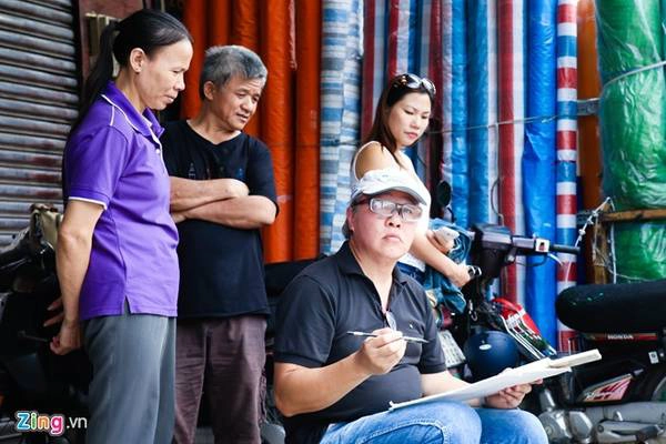 Trong chương trình lần này tổ chức tại Việt Nam có sự tham gia của 20 thành viên Việt Nam cùng ký họa sư các nước Trung Quốc, Malaysia, Philippines. Ông KC Lee là kiến trúc sư người Malaysia, từng tham gia ký họa ở nhiều nước trên thế giới. Đây là lần thứ 2 ông đến Việt Nam và tham gia hoạt động này. Còn ông Romy Wu - họa sĩ màu nước từ Hong Kong (Trung Quốc) - đến tham gia sáng tác tại Sài Gòn lần đầu. Trong chương trình lần này tổ chức tại Việt Nam có sự tham gia của 20 thành viên Việt Nam cùng ký họa sư các nước Trung Quốc, Malaysia, Philippines. Ông KC Lee là kiến trúc sư người Malaysia, từng tham gia ký họa ở nhiều nước trên thế giới. Đây là lần thứ 2 ông đến Việt Nam và tham gia hoạt động này. Còn ông Romy Wu - họa sĩ màu nước từ Hong Kong (Trung Quốc) - đến tham gia sáng tác tại Sài Gòn lần đầu.