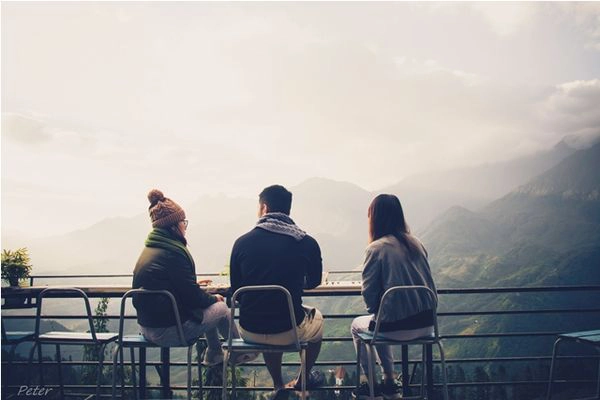 Quán Coffee với view nhìn về dãy Hoàng Liên Sơn