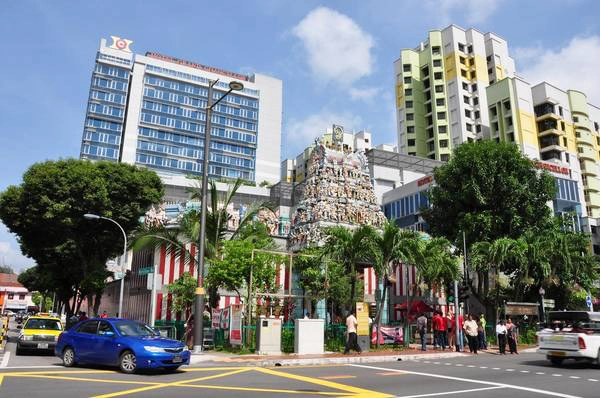 Đền Sri Veeramakaliamman là một trong những ngôi đền cổ nhất ở Singapore. Ảnh: Singaporecitymrttourismmap