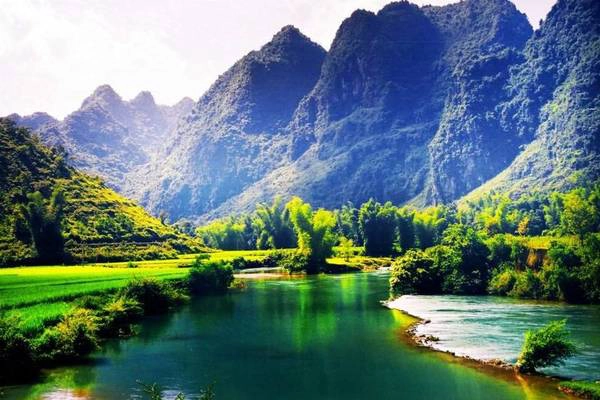 Đi tới đâu ở Cao Bằng du khách cũng dễ dàng bắt gặp khung cảnh thiên nhiên tuyệt đẹp. Ảnh: ST Đi tới đâu ở Cao Bằng du khách cũng dễ dàng bắt gặp khung cảnh thiên nhiên tuyệt đẹp. Ảnh: ST