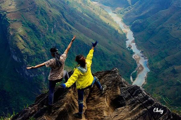 Mã Pí Lèng chưa bao giờ hết thu hút những người yêu thích phượt. Ảnh Nam Chấy Mã Pí Lèng chưa bao giờ hết thu hút những người yêu thích phượt. Ảnh Nam Chấy