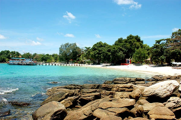 Ko Samet gần thủ đô Bangkok, được biết đến là nơi nghỉ ngơi, tránh xa ồn ào của thành phố. thailan-ivivu-8