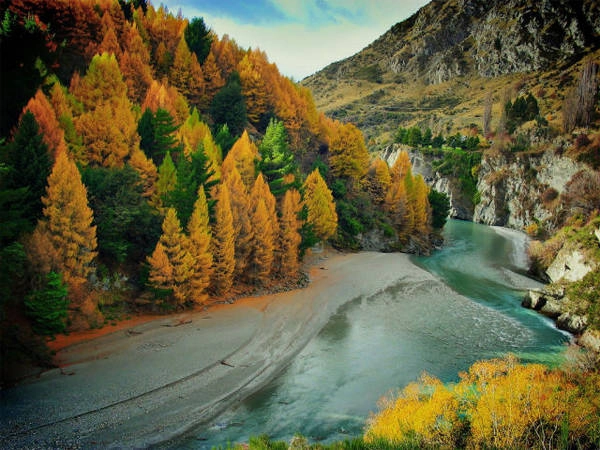 Vùng Otago, New Zealand đep như tranh vẽ khi đất trời vào thu.