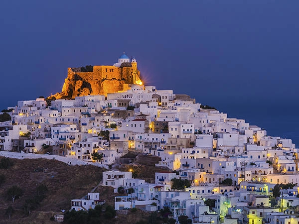 Querini Castle, lâu đài nhìn xuống thị trấn Chora, ở Astypalaia, một đảo nhỏ thuộc Hy Lạp, phía đông bắc biển Aegean.