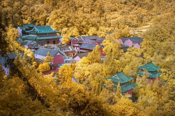 Hiện nay núi Võ Đang nằm ở phía Nam thành phố Thập Yển, Tây Bắc của tỉnh Hồ Bắc. Nơi đây là một trong những cái nôi võ thuật của Đạo giáo, Thái Cực quyền và Bát Quái chưởng của Trung Quốc.