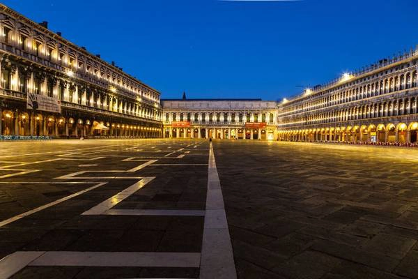 Quảng trường San Marco có kiến trúc độc đáo. Quảng trường San Marco có kiến trúc độc đáo.