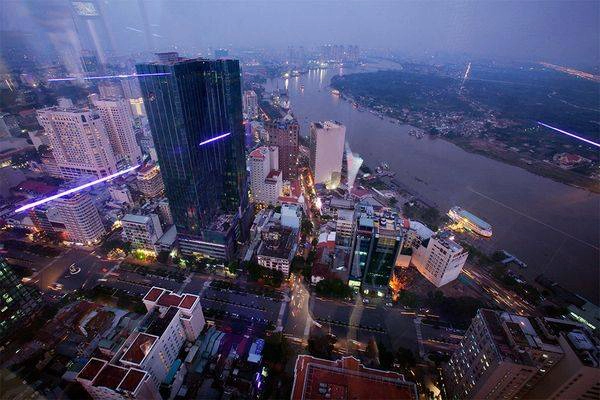 Bức ảnh được chụp từ tầng 68 tòa nhà Bitexco – TP. Hồ Chí Minh. Bức ảnh được chụp từ tầng 68 tòa nhà Bitexco – TP. Hồ Chí Minh.