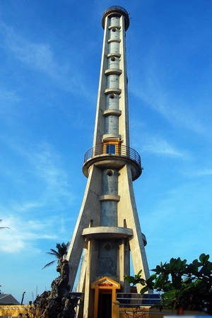 Hải đăng Lý Sơn – Quảng Ngãi (45m)
