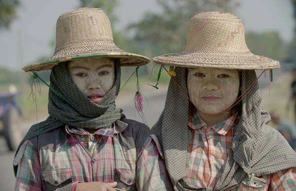 Bạn có nhận ra đất nước Myanmar với khuôn mặt của những thiếu nữ bôi Thanaka hay không? Bạn có nhận ra đất nước Myanmar với khuôn mặt của những thiếu nữ bôi Thanaka hay không?