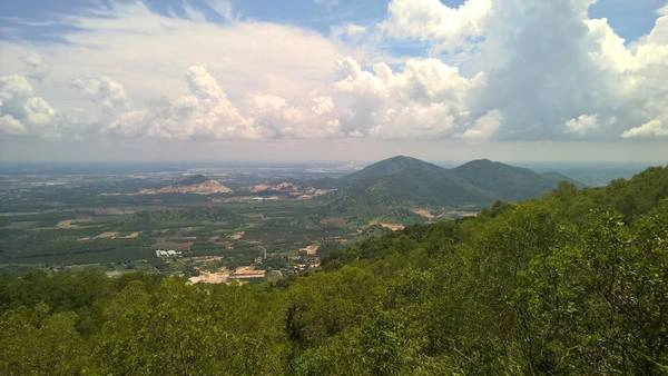 mot-ngay-thu-suc-kham-pha-nui-dinh-ivivu-15