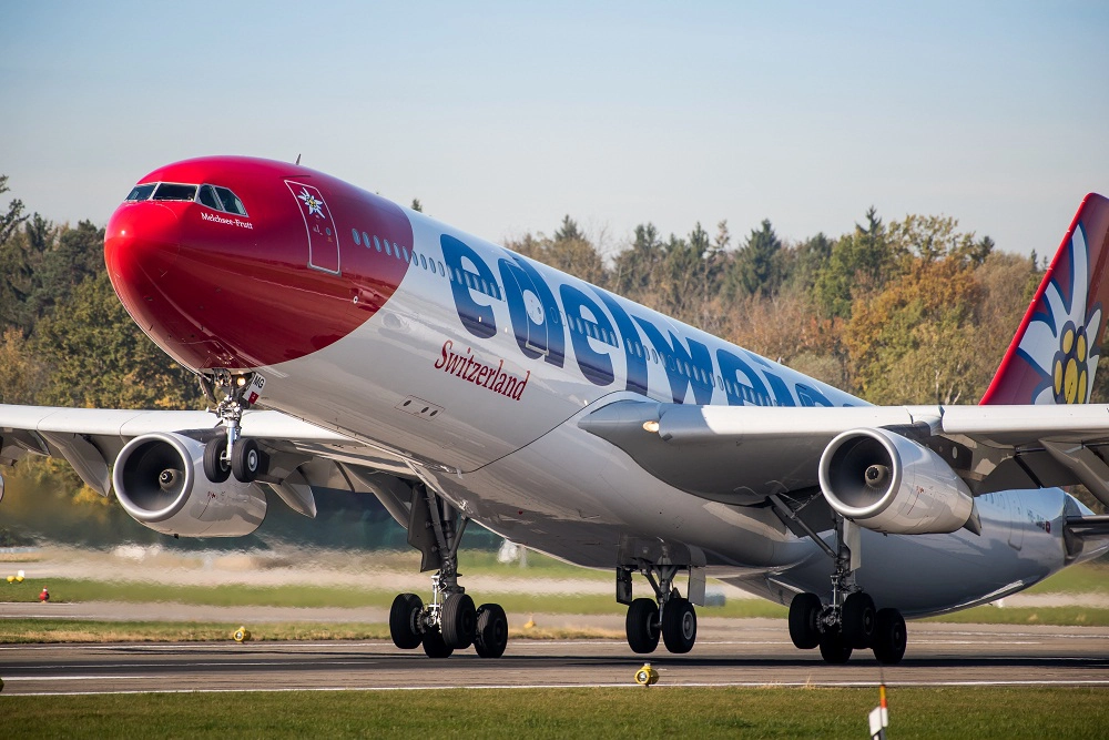 Edelweiss Airbus A340 001