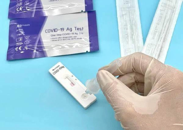 âm tính test nhanh