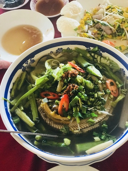 Canh chua lươn - Ảnh: Dương Quán Hạ
