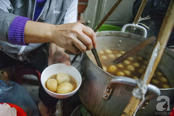 ganh-che-troi-nhan-thit-30-nam-nep-ben-ngo-de-to-hoang-chung-2-tieng-ban-ca-chuc-thung-het-veo-ivivu-5