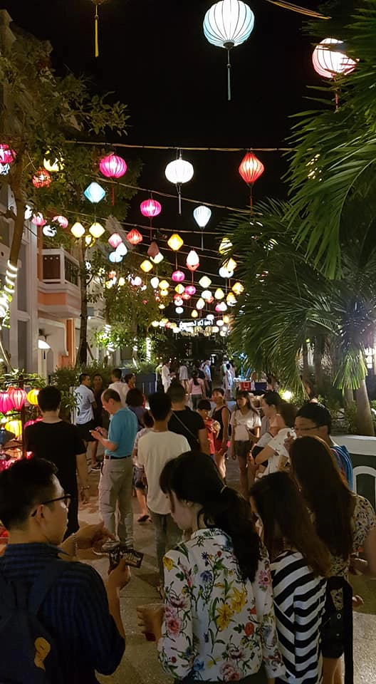 cho-dem-JW Marriott-ivivu-10