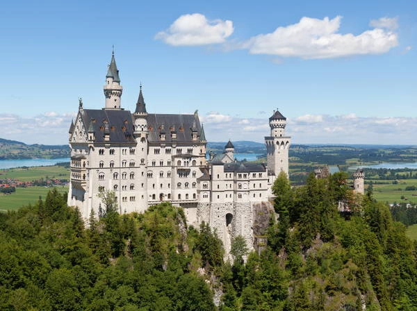 Lâu đài Neuschwanstein - Ảnh: Thomas Wolf