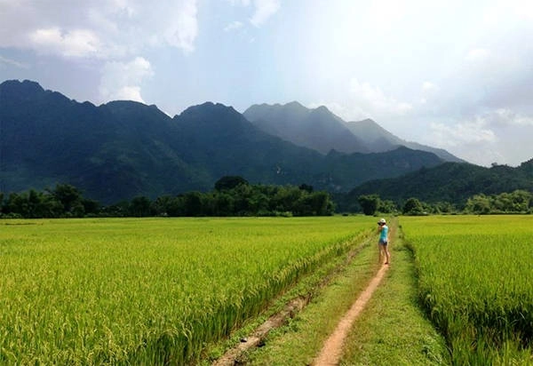 ghe-voi-mai-chau-ngay-chom-thu-ivivu-3