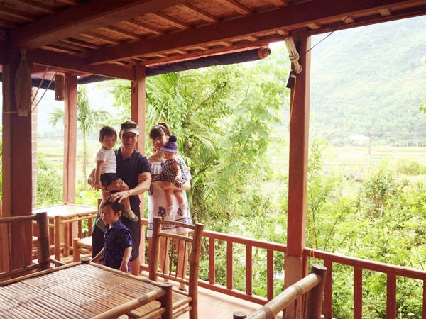 gia-dinh-ly-hai-minh-ha-goi-y-tour-nghi-he-trong-nuoc-ivivu-22