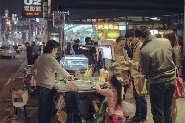 Trên khắp nẻo đường Đài Loan, từ các nhà hàng sang trọng đến những chợ đêm lung linh, du khách có thể thưởng thức những món ngon đến từ mọi vùng miền trên thế giới. Ảnh: Minh Trí Trên khắp nẻo đường Đài Loan, từ các nhà hàng sang trọng đến những chợ đêm lung linh, du khách có thể thưởng thức những món ngon đến từ mọi vùng miền trên thế giới. Ảnh: Minh Trí