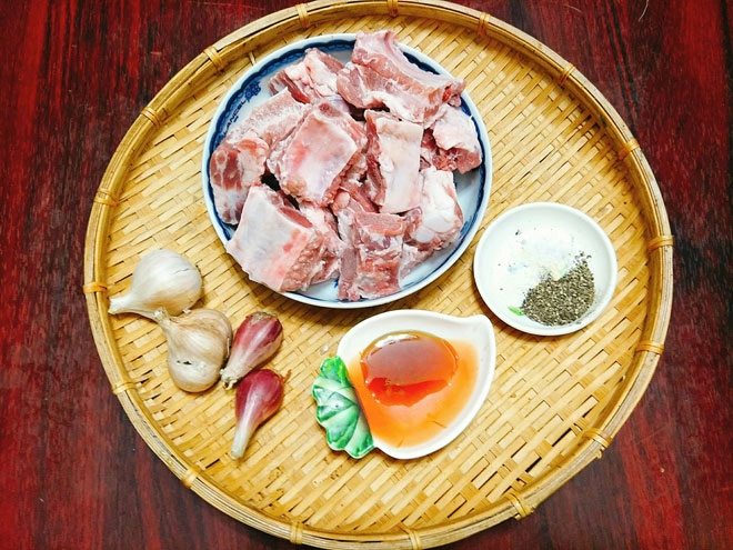 suon-non-kho-tieu-ivivu-1