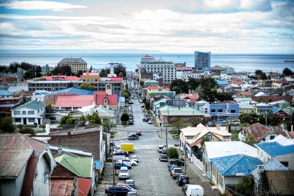 Thành phố Punta Arenas ở phía nam Chile. Ảnh:Cmichel67.