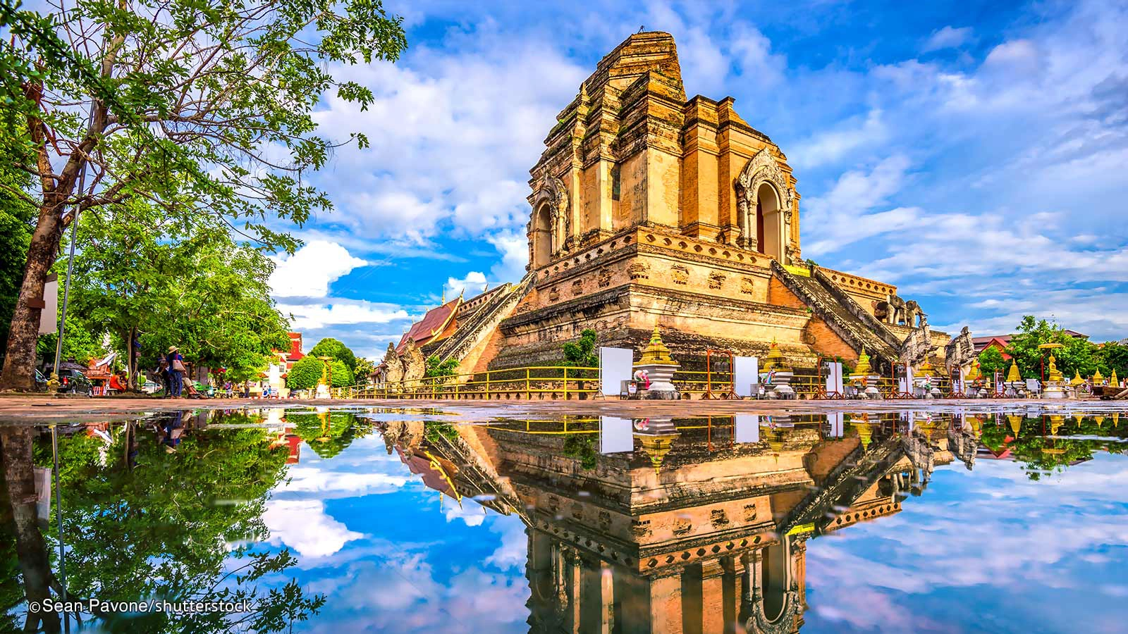 Chùa Wat Chedi Luang. Ảnh: Sean Pavone Chùa Wat Chedi Luang. Ảnh: Sean Pavone