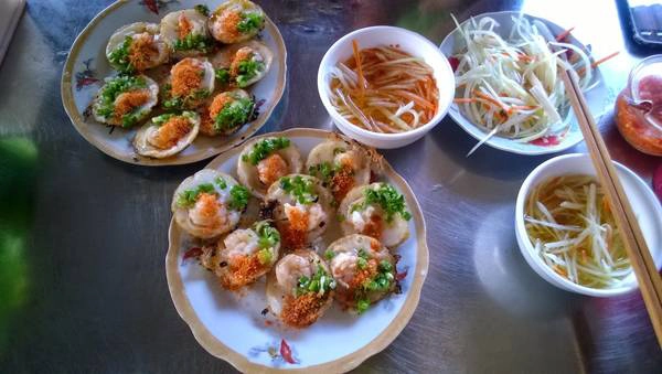 Bánh khọt số 41 Trần Đồng. Ảnh: Justin Bánh khọt số 41 Trần Đồng. Ảnh: Justin