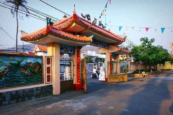 Cổng đình Thắng Tam. Ảnh: vungtau.city Cổng đình Thắng Tam. Ảnh: vungtau.city