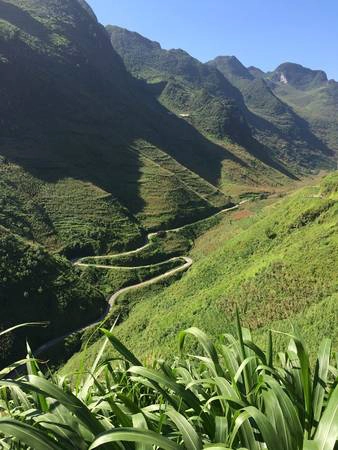 Bạn có thể đi du lịch Hà Giang vào bất kể mùa nào trong năm, bởi chỉ những con đường chạy trong núi đá cao nguyên cũng đã đủ hấp dẫn bạn rồi. Nhưng bạn cũng có thể chọn một số thời điểm đẹp trong năm như tháng 10, tháng 11 - hoa tam giác mạch nở rất đẹp, hay tháng 11, tháng 12 là thời điểm của hoa cải. Mùa xuân dến thì có những bông hoa mận trắng xóa. Bạn có thể đi du lịch Hà Giang vào bất kể mùa nào trong năm, bởi chỉ những con đường chạy trong núi đá cao nguyên cũng đã đủ hấp dẫn bạn rồi. Nhưng bạn cũng có thể chọn một số thời điểm đẹp trong năm như tháng 10, tháng 11 - hoa tam giác mạch nở rất đẹp, hay tháng 11, tháng 12 là thời điểm của hoa cải. Mùa xuân dến thì có những bông hoa mận trắng xóa.