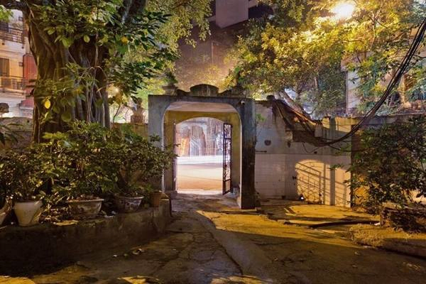 Sebastien Laval là nhiếp ảnh gia đến từ thành phố Poitiers, miền tây nước Pháp, từng gắn bó với Việt Nam từ thập niên 1990.