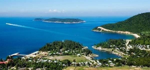 Cù lao Chàm cách biển Cửa Đại 15 km. Ảnh: Alalani. Cù lao Chàm cách biển Cửa Đại 15 km. Ảnh: Alalani.