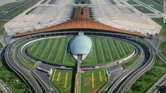 Sân bay quốc tế thủ đô Bắc Kinh – Bejing Capital International Airport  rất đẹp và to khủng khiếp, nhưng lại là chuyên gia trễ giờ số 1 thế giới 