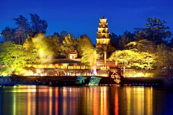 Chùa Thiên Mụ - điểm đến nổi tiếng ở Huế. Ảnh: Hueworldheritage. Chùa Thiên Mụ - điểm đến nổi tiếng ở Huế. Ảnh: Hueworldheritage.