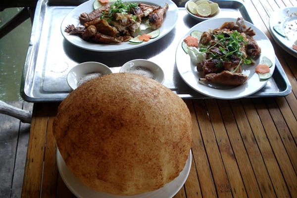 Một món xôi mới chỉ nhìn đã thấy muốn ăn. Một món xôi mới chỉ nhìn đã thấy muốn ăn.