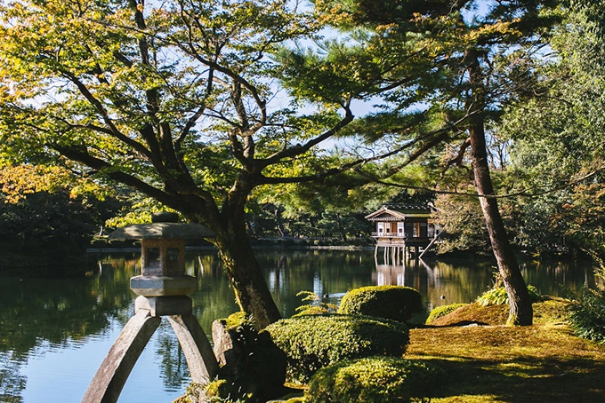 Khu vườn Kenrokuen tại thành phố Kanazawa. Khu vườn Kenrokuen tại thành phố Kanazawa.