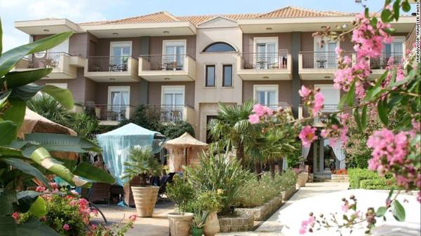 Khách sạn Achtis ở Afitos, Hy Lạp xếp vị trí thứ  5 trong danh sách top 10 khách sạn tốt nhất châu Á.