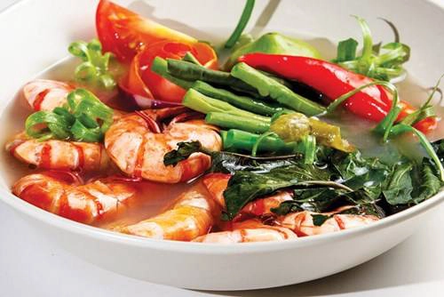 Tô canh chua sinigang ở Philippines Tô canh chua sinigang ở Philippines