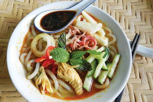 Tô bún chua asam laksa ở Penang Tô bún chua asam laksa ở Penang