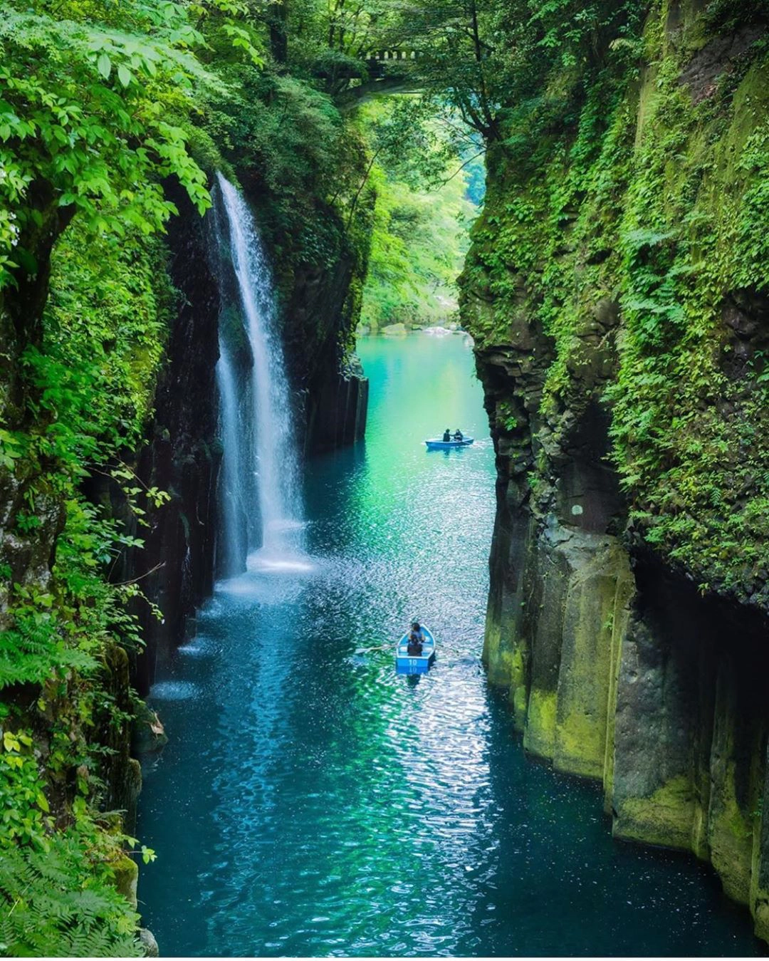 hem-nui-Takachiho-ivivu-5