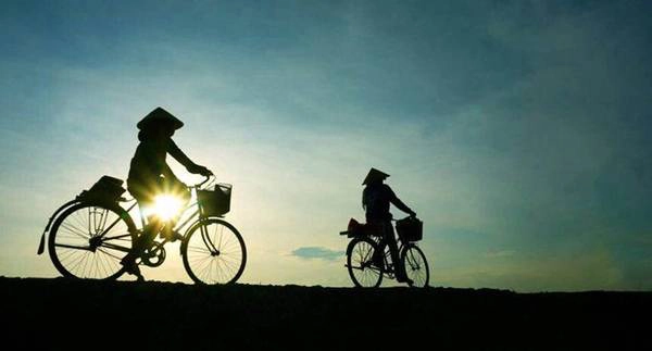 Mỗi hình ảnh, thước phim về đều độc đáo trong từng sắc thái và gợi nên những cảm xúc đặc biệt về đất nước, con người Việt Nam. Mỗi hình ảnh, thước phim về đều độc đáo trong từng sắc thái và gợi nên những cảm xúc đặc biệt về đất nước, con người Việt Nam.