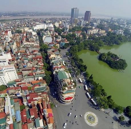 Tên hồ được lấy để đặt cho một quận và một phố ở trung tâm Hà Nội.