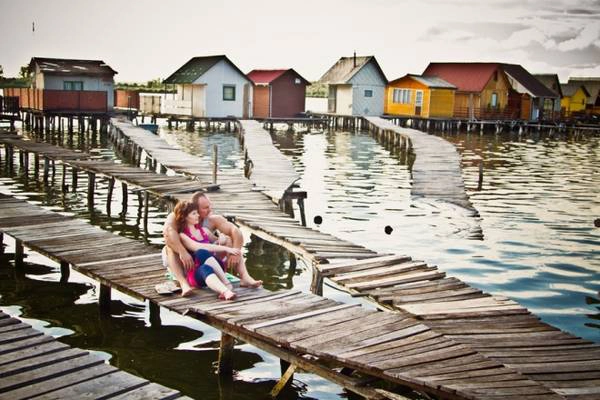 Rất nhiều du khách, nhiếp ảnh gia biết tới đã tìm đến ngôi làng Bokod để được ngắm nhìn, tận hưởng không gian và chụp lại các khoảnh khắc đẹp cho riêng mình. Ảnh: ngjyra.