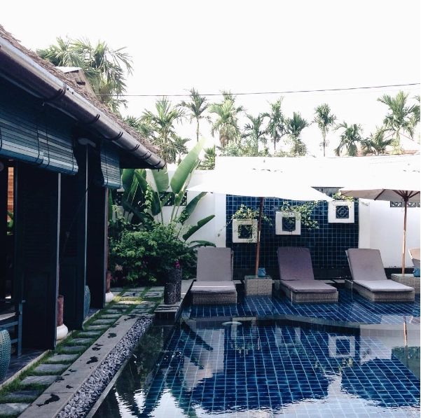 Bể bơi ở Maison Vy (Ảnh: @xxannaxx)