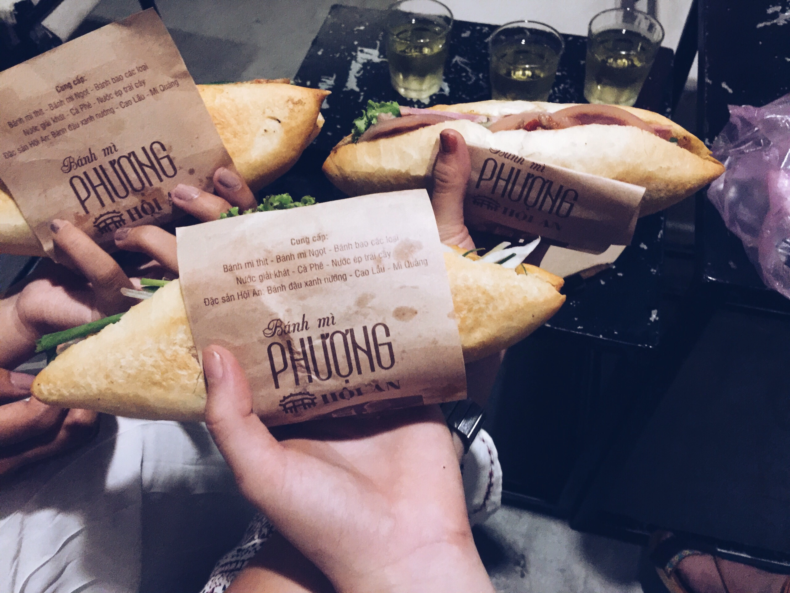 Bánh mì Phượng ngon nức tiếng Bánh mì Phượng ngon nức tiếng