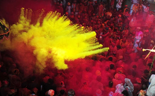 Lễ hội màu sắc Holi 2 - iVIVU.com