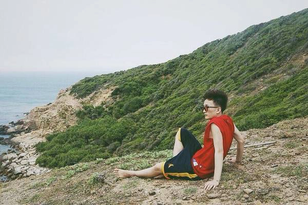  Dạo quanh cù lao Mái Nhà ngắm nhìn cuộc sống trôi chậm xóa tan mọi mệt mỏi ở phố thị.