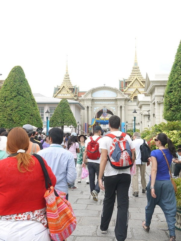 huong-dan-chi-tiet-cach-trai-nghiem-cung-dien-hoang-gia-bangkok-ivivu-3