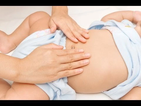 Massage cho bé